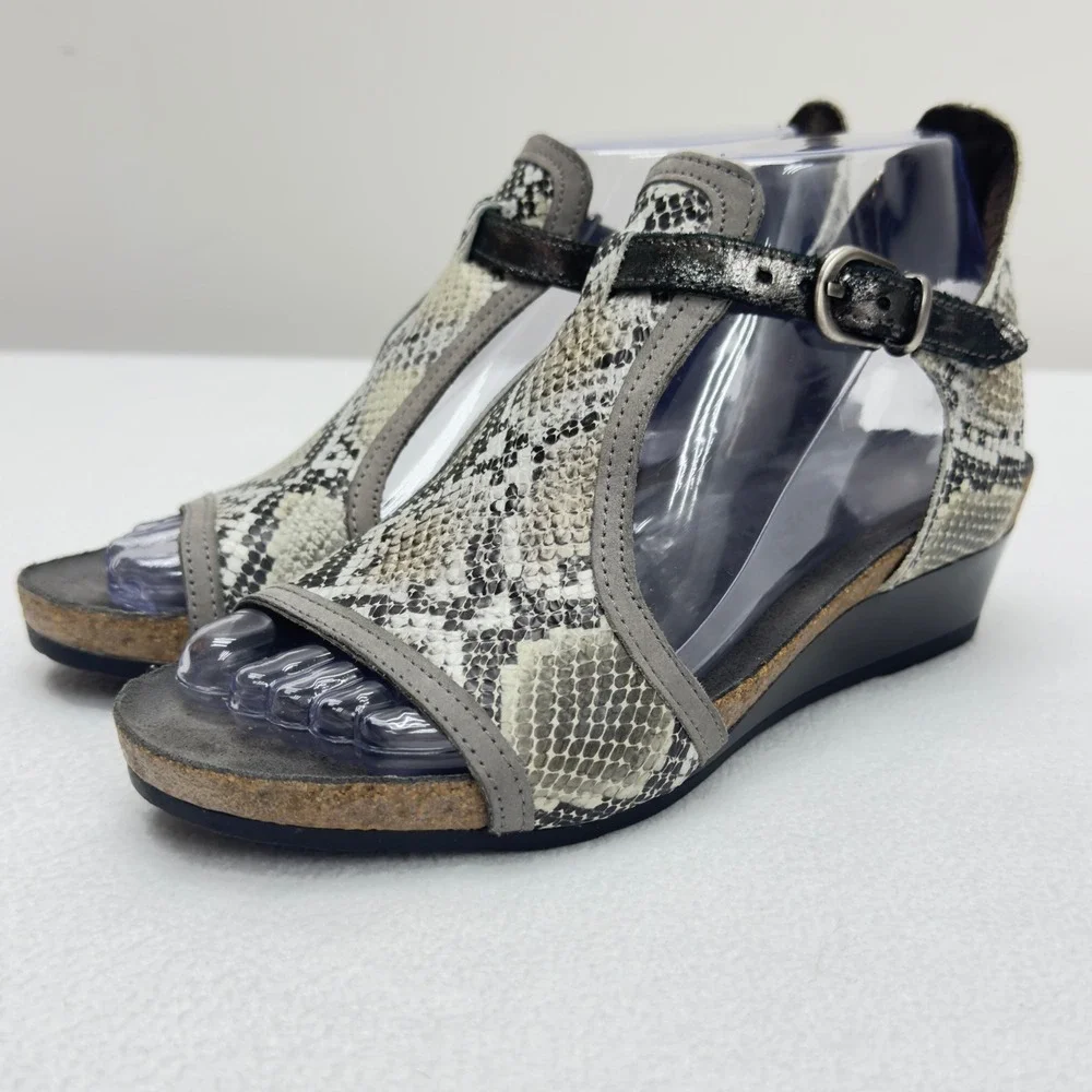 Naot Fiona Snakeskin Wedge Sandals Adjustable Buckle Cork Footbed Size 36/5.5